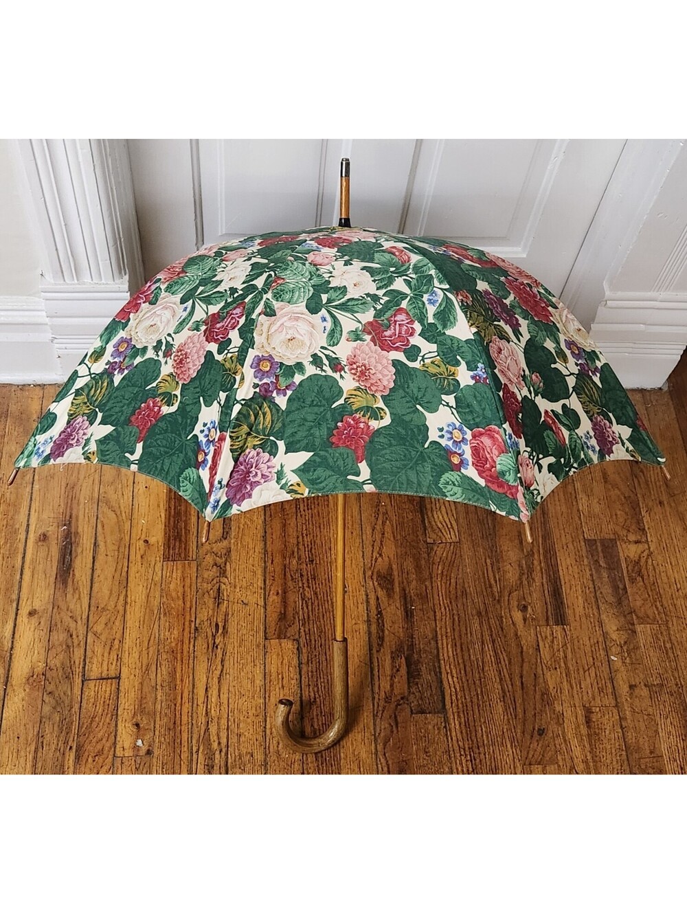 Vintage ShedRain Floral Stick Umbrella Wood Shaft Cabbage Rose Chintz 1980s